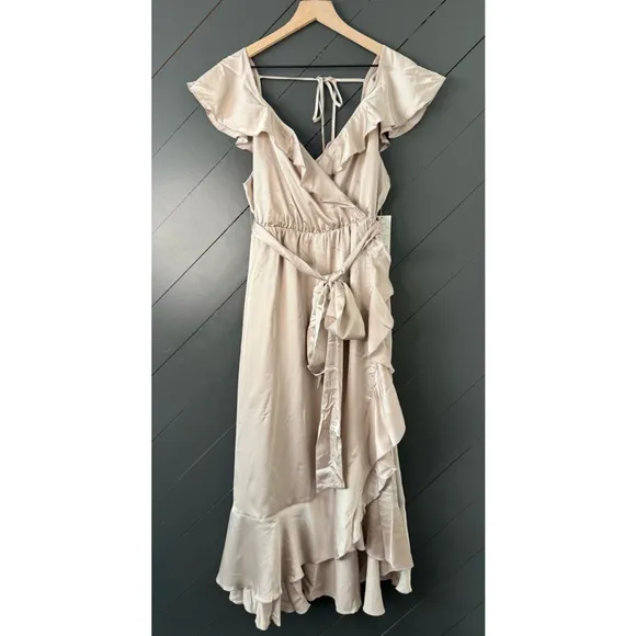 Women's NEW Show Me Your Mumu Samantha Ruffle Wrap Dress 1X Bridesmaid Wedding