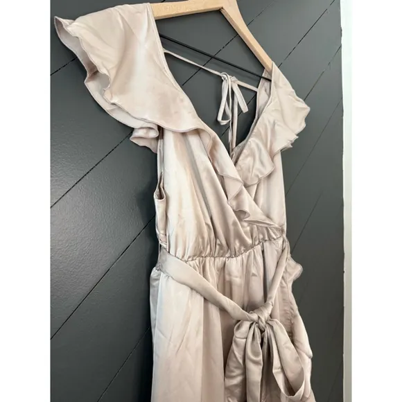 Women's NEW Show Me Your Mumu Samantha Ruffle Wrap Dress 1X Bridesmaid Wedding