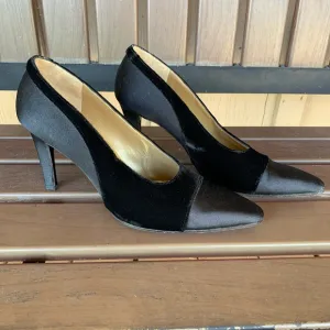 Yves Saint Laurent Black Satin Velvet Pumps-Women’s Size 7.5-3 1/2 in. Heel