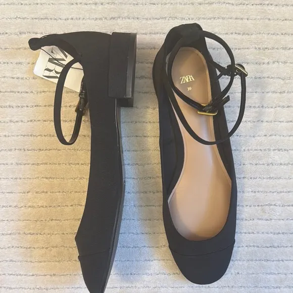 Zara Black Minimalist Flats with Ankle Straps