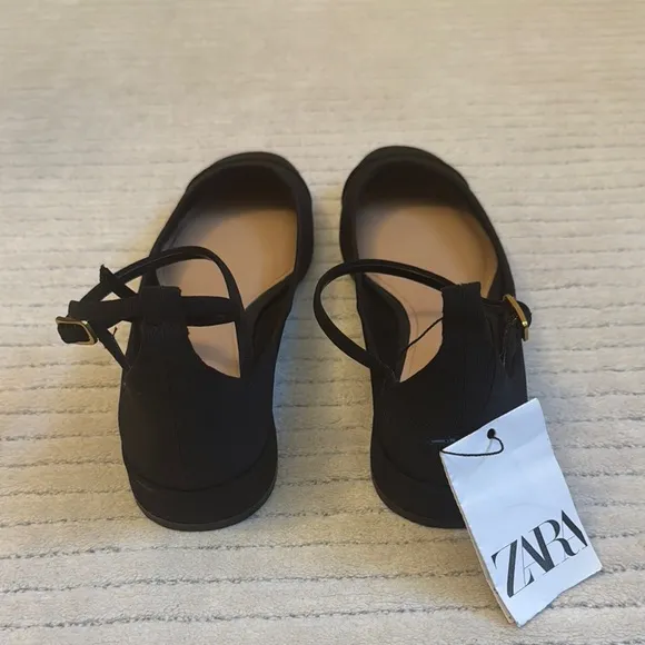 Zara Black Minimalist Flats with Ankle Straps