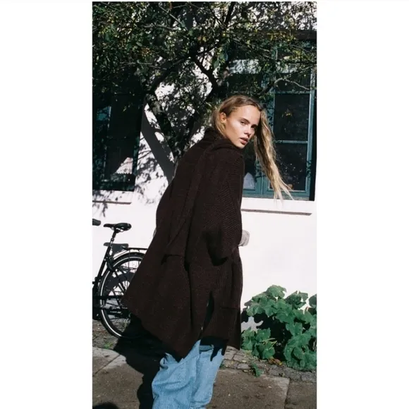ZARA  Coat Cape with Scarf Brown size S and M