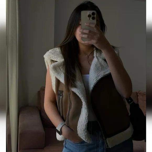 ZARA DOUBLE FACED FAUX FUR CROPPED VEST XS