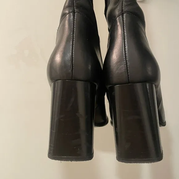 ZARA GENUINE LEATHER KNEE HIGH BOOTS Size 40 ( US 9)
