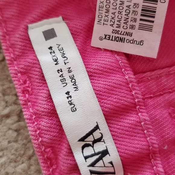Zara  jeans in rose hot pink blogger style viral tiktok jeans Size 2/34