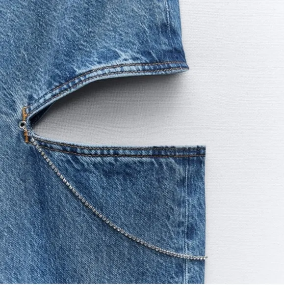 Zara MID WAIST STRAIGHT LEG CUT OUT JEWEL JEANS
