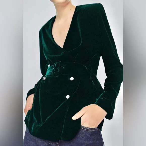 Zara NWOT lapel less collarless emerald green belted blazer