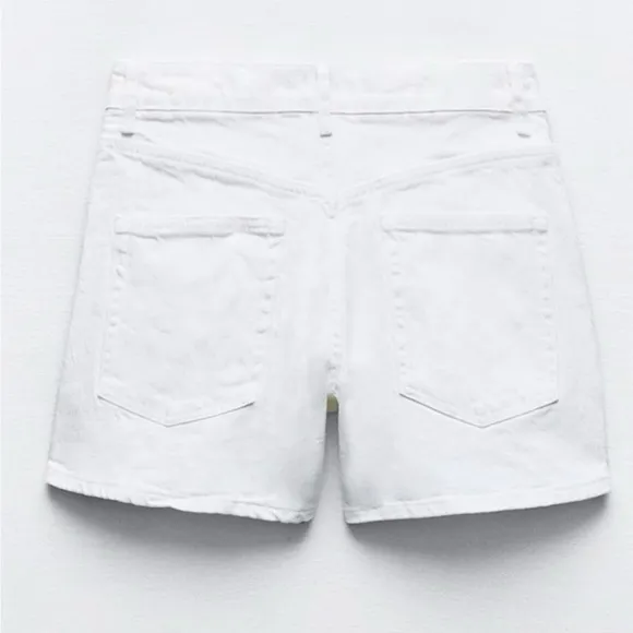 Zara NWT white denim jean shorts with gold button detail hardware