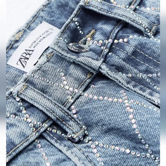 Zara  RHINESTONE STRAIGHT JEANS