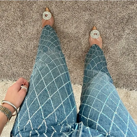 Zara  RHINESTONE STRAIGHT JEANS