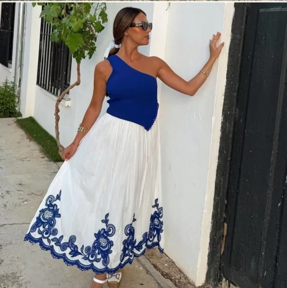 ZARA  Skirt White and Blue Size XS and S